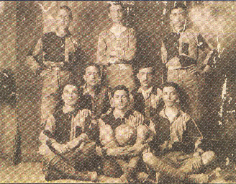 Aris_FC_1918.jpg